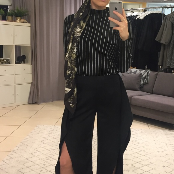 Zara Black Sweater with White Stripes - Picture 3 of 8